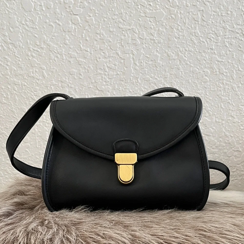 Rare Vintage Coach Ashland Bag 9914 Full Grain Cowhide Leather- Navy Blue - Picture 3 of 16